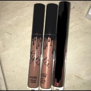 Kylie cosmetics lipgloss and metal lipstick